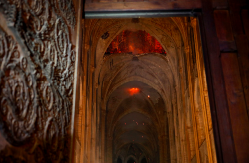 givemearmstopraywith:first views inside notre dame