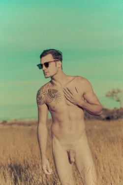 Gonakedco:  Boyswithoutbriefs:naked Outback Gonaked.co   Men’s Social Nudity |