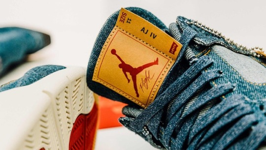 jordan 4 levis replica