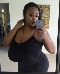 Thick women/ BBWs