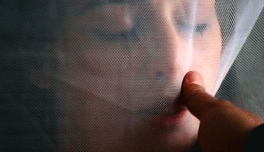 encompletalibertad:  assyrianjalebi:Maqbool (2003)  “Close your eyes…”