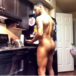 bottomloverr1:He can cook for me anytime!