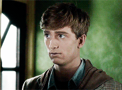 jodunsh:  (ﾉ◕ヮ◕)ﾉ*:･ﾟ✧  confused Kieren Walker  