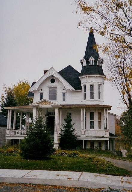victorianhouses:  Best of Victorian Houses first half of 2013 so lucky to have all