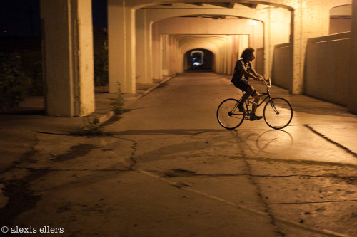 Under yet another underpass the swing bike relay race commenced. Chains fell off, people were tackle