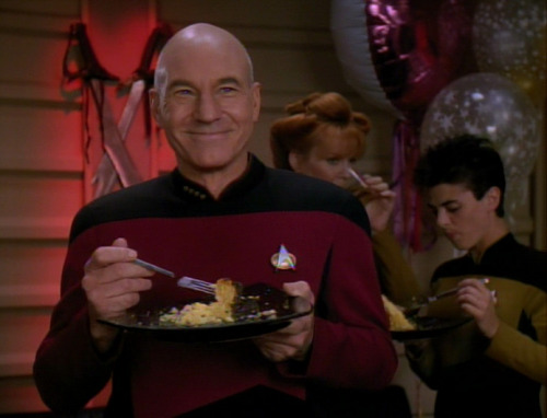 startrekhugs: [Image: Everyone except Worf enjoying Worf’s birthday party. From Parallels. Ima