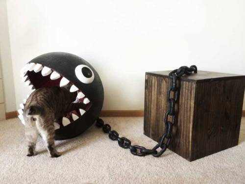 retrogamingblog2:  Mario Chain Chomp Cat Bed made by TemptedBelongings