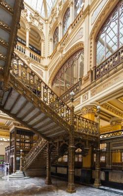 steampunktendencies:The Palacio de Correos