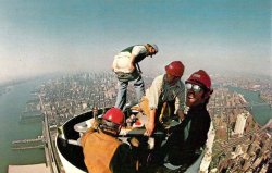 secfromdisaster:  Engineers working on the original WTC antenna