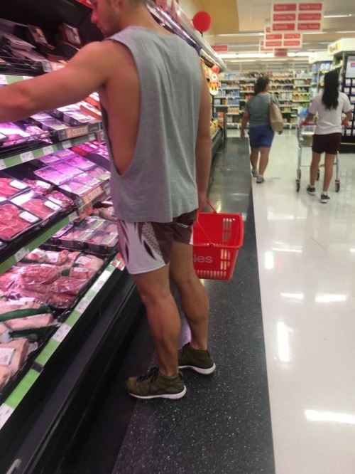 no1holdenfan:Saw this hottie at my local Coles. I wanted to fuck him over the chicken fillets. Check