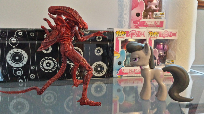 pixelkitties:  The new Funko Octavia toy makes bedroom eyes at anyone and anything.