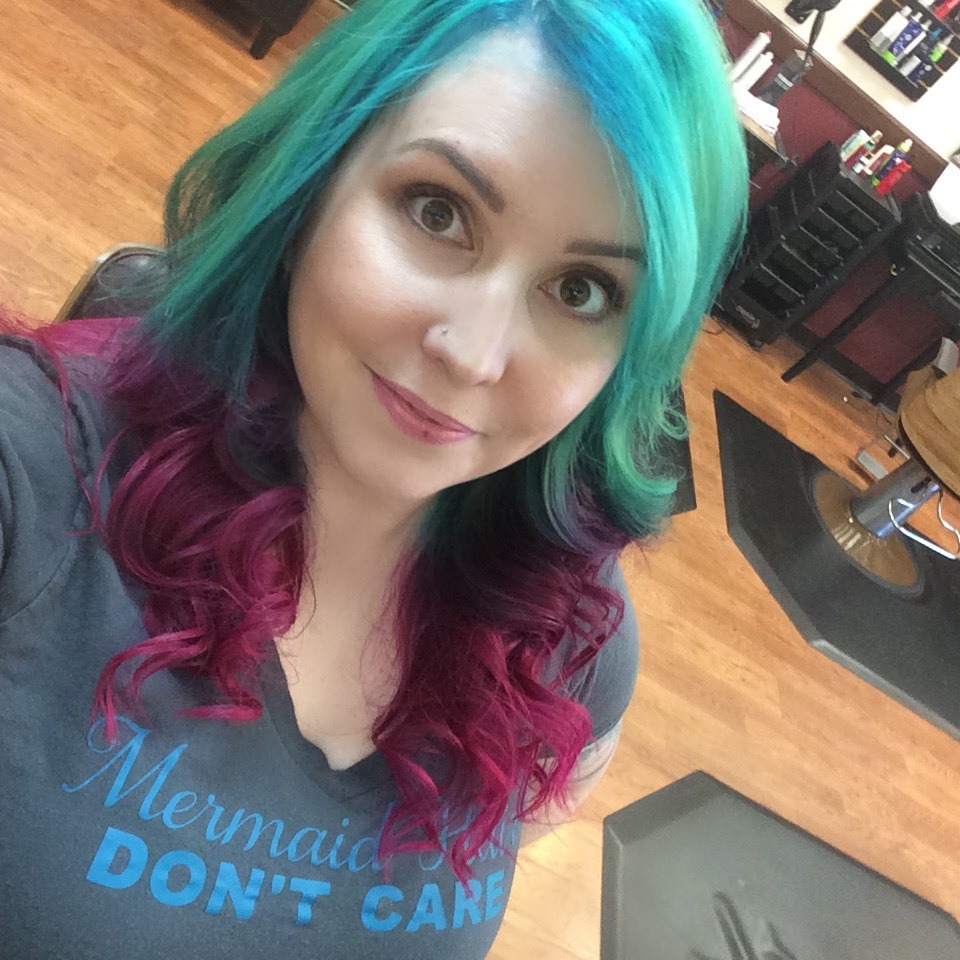 purrr-maid: purrr-maid:  New mermaid hair 💕🐚💚  Mermaid hair was fun too