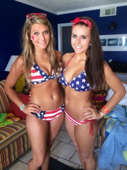 nicestolenselfies:  Red, White, and Blue!