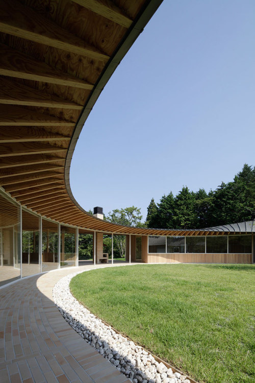 remash: s residence ~ shigeru ban architects