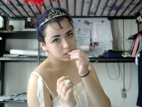 marouf95:  moist-teabag:  me cosplaying as a hairy disney princess that doesn’t exist yet boo hoo  E 