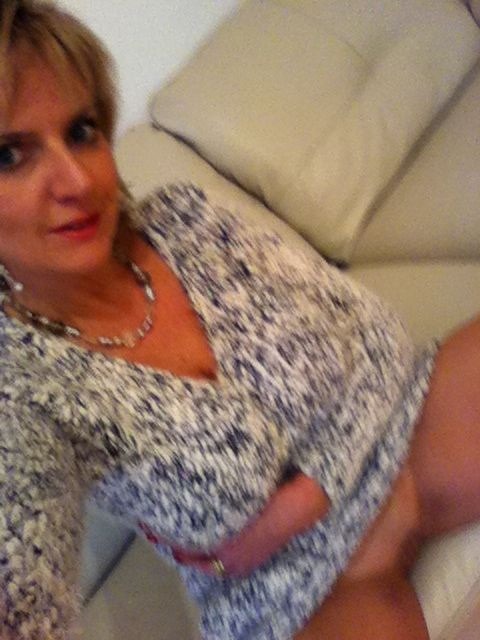 gill-ellis-young:  nippleloversworld:  Ok here we go again ! Lady Sonia Iphone Pics  (Part 4)      (via TumbleOn)