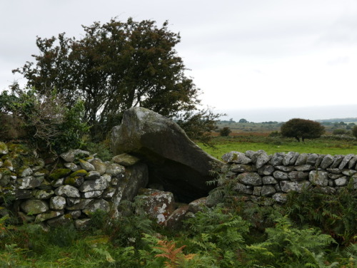 Bron Y Foel Isaf (Bron Y Foel) Burial Chamber, Gwynedd, North Wales, 25.8.17. This Neolithic portal 