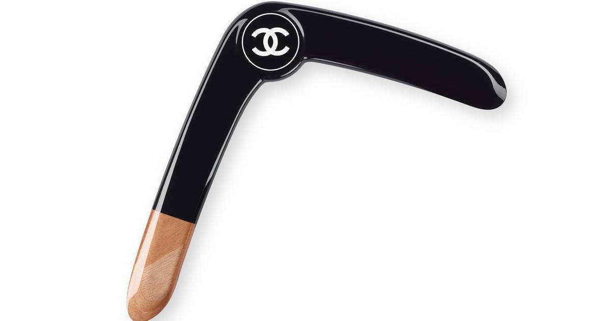 siancore: the-movemnt:  Aboriginal activist calls Chanel’s new $1325 boomerang