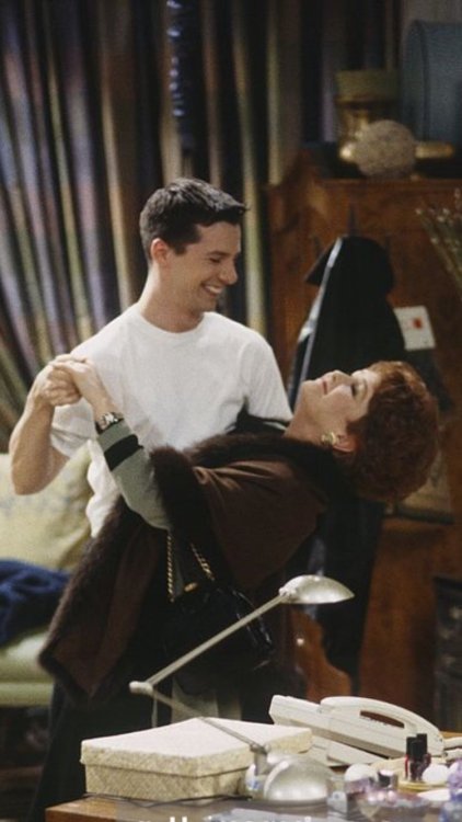 stary-eyes:legally-bitchtastic:legally-bitchtastic:thexfiles:i love herRemember, Debbie Reynolds was