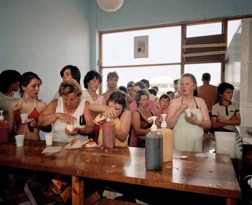 flashofgod:Martin Parr, The Last Resort, England, New Brighton, 1983.