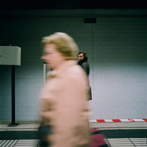thinkabout6:  © Maite Caramés Lonely-Yo solo 