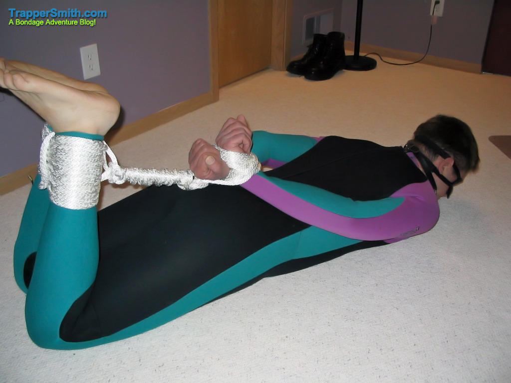 lockemeup:  trappersmith:  A fan of my site sent me this wetsuit, and asked if I