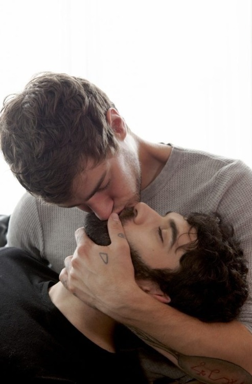 Sex Homosexual & Hopelessly Romantic pictures