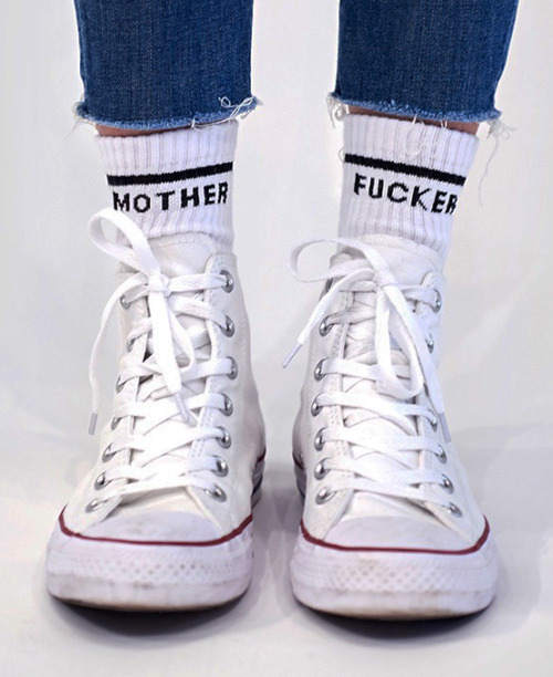 pervyfemale: i-see-u-to: Chucks  Totally need the socks to go with them