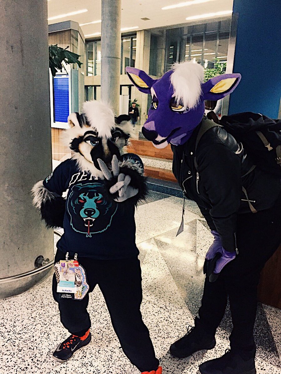 dovne: im the purple doe 💅my friend @artbyunagi on twitter is the badger ✌️️