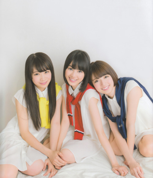 3 Girls - Manatsu Akimoto (秋元真夏), Erika Ikuta (生田絵梨花), Nanami Hashimoto (橋本奈々未) 