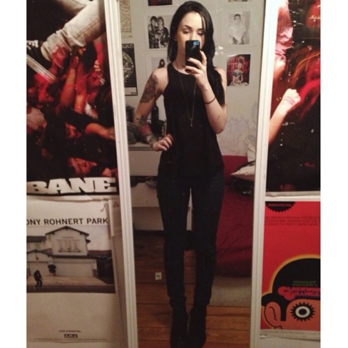 -skynet:  I wish a selfie could capture the full greatness of these jeans 😁