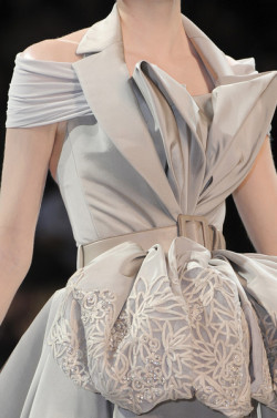 fashionsprose:  Details at Christian Dior