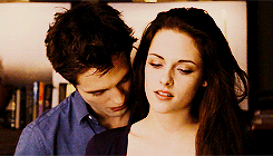 crowwife-blog:  ˝Rob had the best idea for it. He was like, you know what her real erogenous zone that I really want to start with?It’s right here on her neck, because that’s the classic placewhere a vampire bites somebody, so it’s the one place