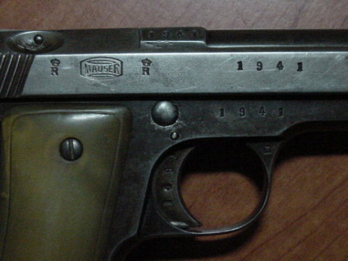 Another strange Chinese pistol,During the World War II and Pre World War II era China needed weapons