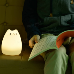 6qubed:  berlin1991:  grumpytrans:  this light is so cute what the heck??? ☁ rechargeable, different light modes, soft to the touch, portable, gentle glow ✨ free shipping   NEED  sure, I wouldn’t mind a weird light-up cat blob mutant 