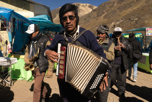  Peregrinación al santuario del Señor de Qoyllurit'i (parte I)  La fiesta religiosa más grande de Lo