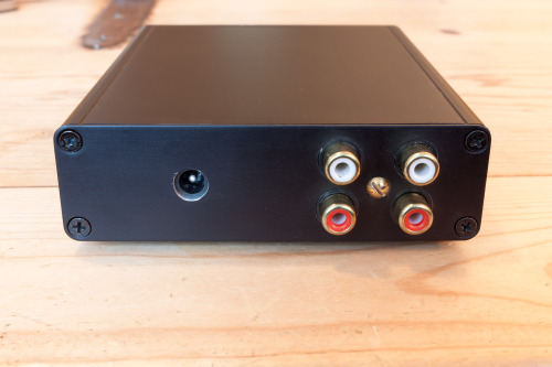 mr-freddie-freeloader:  Finished my own homemade preamp. Took me about 50 hours to make, but it was worth the time. It sounds great! The design is based on the Bugle2 phono amplifier from Hagerman Technology (link)