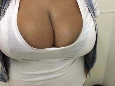 illyspov:  I love ass but damn I Love titties too!  Tumblr: black-dd-mamba