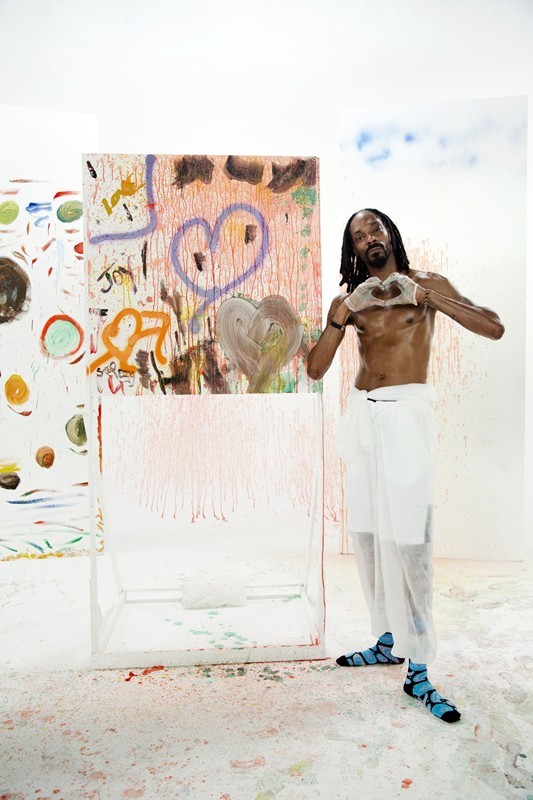 nyctaeus:  Snoop Dogg paints