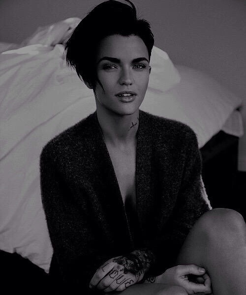 guadeve:  Ruby Rose x B&W