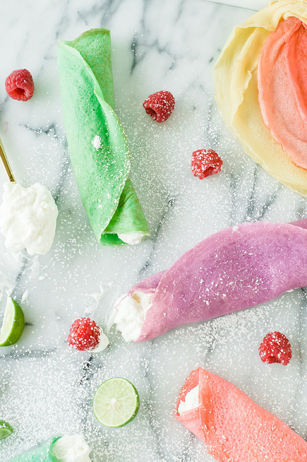foodiebliss:  21 Insanely Delicious Desserts That Aren’t Afraid To Wear ColorSource: