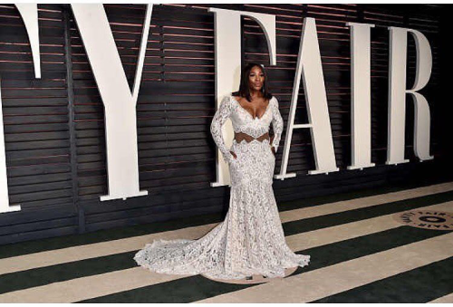 shefitsthatdress:  @SerenaWilliams  Truly beautiful. SheFitsThatDress like a silk glove.   Mi Lady