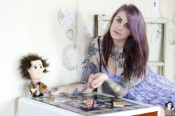 altmodelgirlcrush:  Delaney Suicide