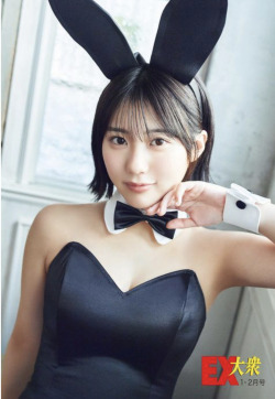 wdlabo:https://news.dwango.jp/gravure/81201-2212/photos/425255