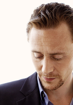 hiddleston-daily:  Avengers Portraits, LA 