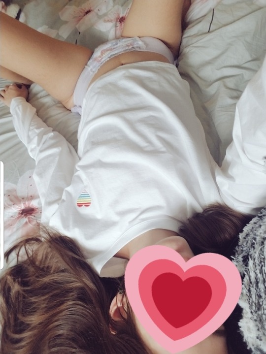 rosieeyed:  cuddles 