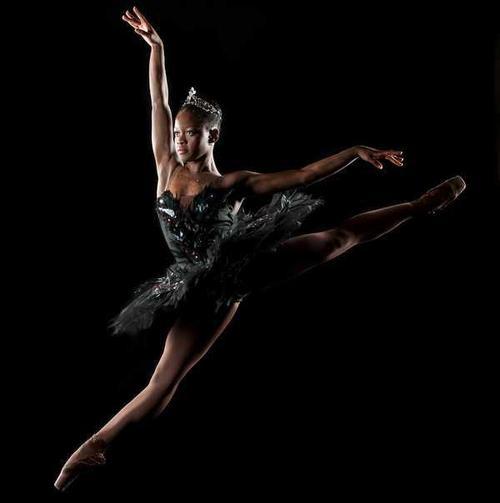 XXX eternallybeautifullyblack:  Dancer: Michaela photo