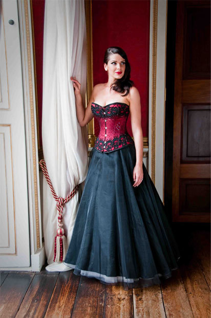 corset-ladies:  Corset http://corset-ladies.tumblr.com/