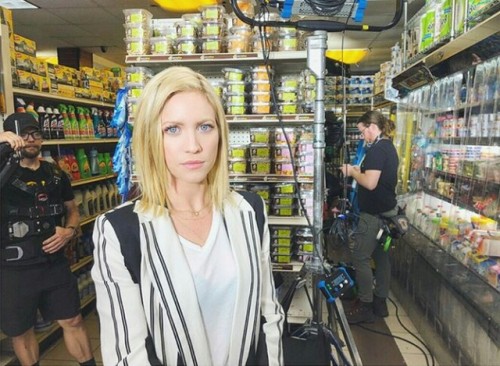 thebardenuniversitybellas:  Brittany Snow:   A dog, a cat and the cast of #someoneGreat sing in a bodega -a love story from @jennkaytin. ❤️