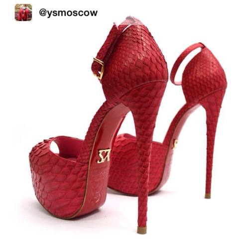 Red heels via @ysmoscow ✨Босоножки Y.S.✨ Whatsapp/Viber +380953039383 WWW.SHULZHENKO.COM #yaroseshul